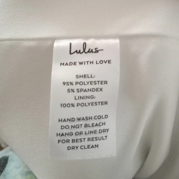 Lulu's Song of Love Floor Length Off Shoulder White Gown Size Small - Picture 10 of 10